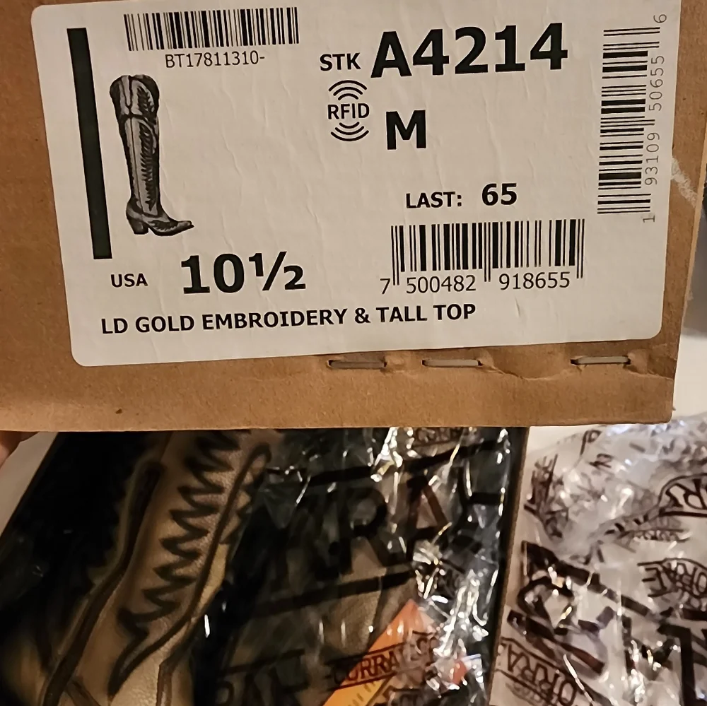 Corral Black and Gold Tall Top Boots - Picture 2 of 3